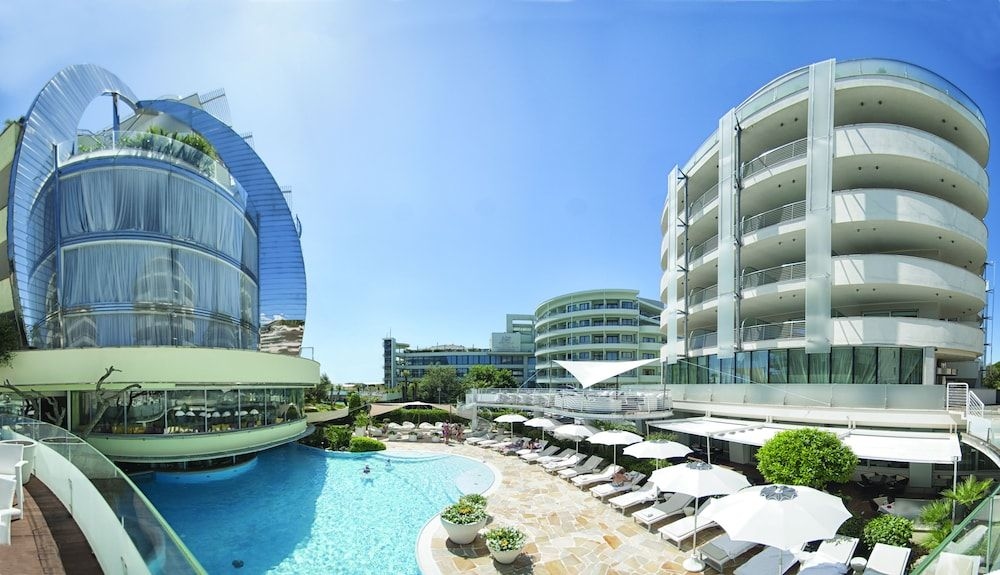 Hotel Waldorf0