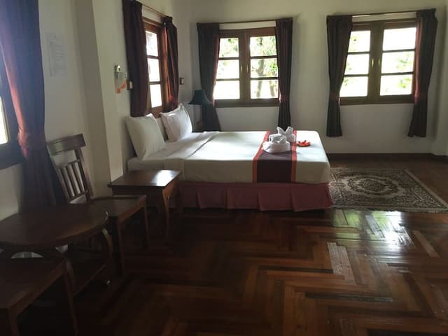 Deluxe Bungalow