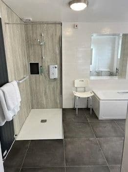 Double or Twin Room, Ensuite