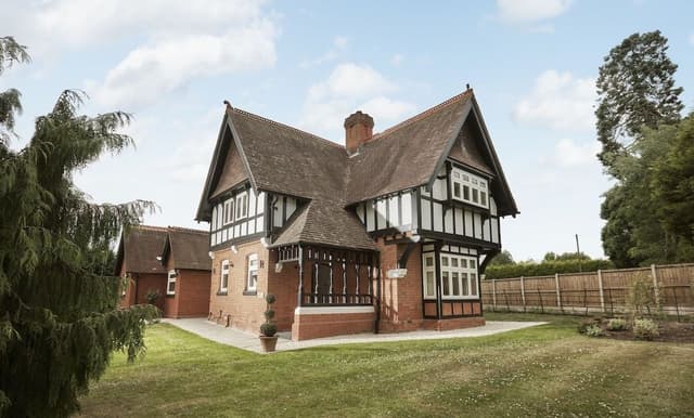 The Lodge (Annex Building)