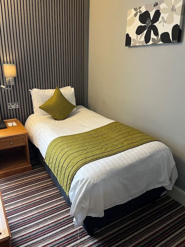 Basic Single Room