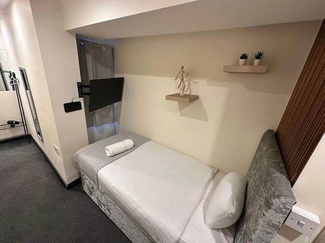Standard Single Room, Ensuite