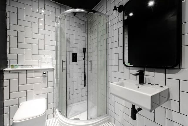 Quadruple Room, Ensuite