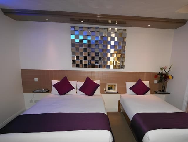 Triple Room