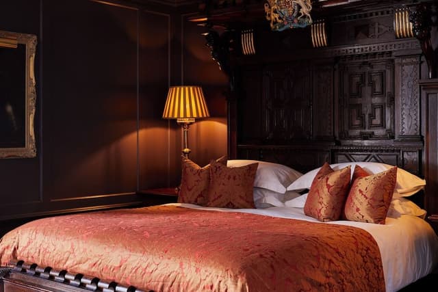 Suite, 1 King Bed