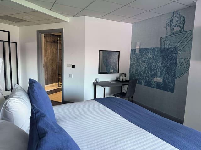 Superior Room (Pitch View)
