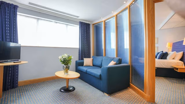Suite (Penthouse)