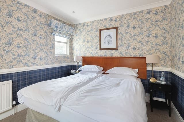 Classic Twin Room