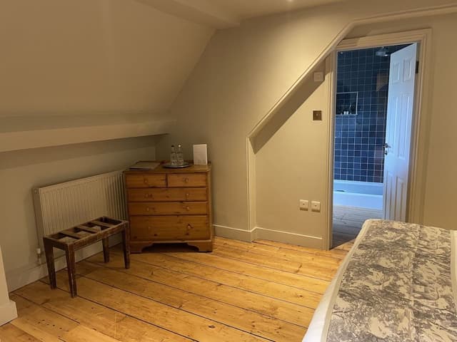 Deluxe Room, 1 King Bed