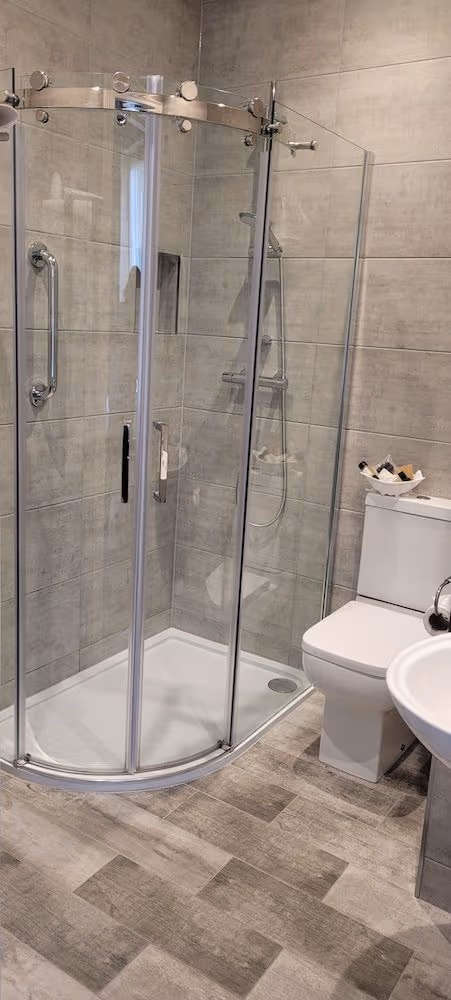 Standard Twin Room, Ensuite