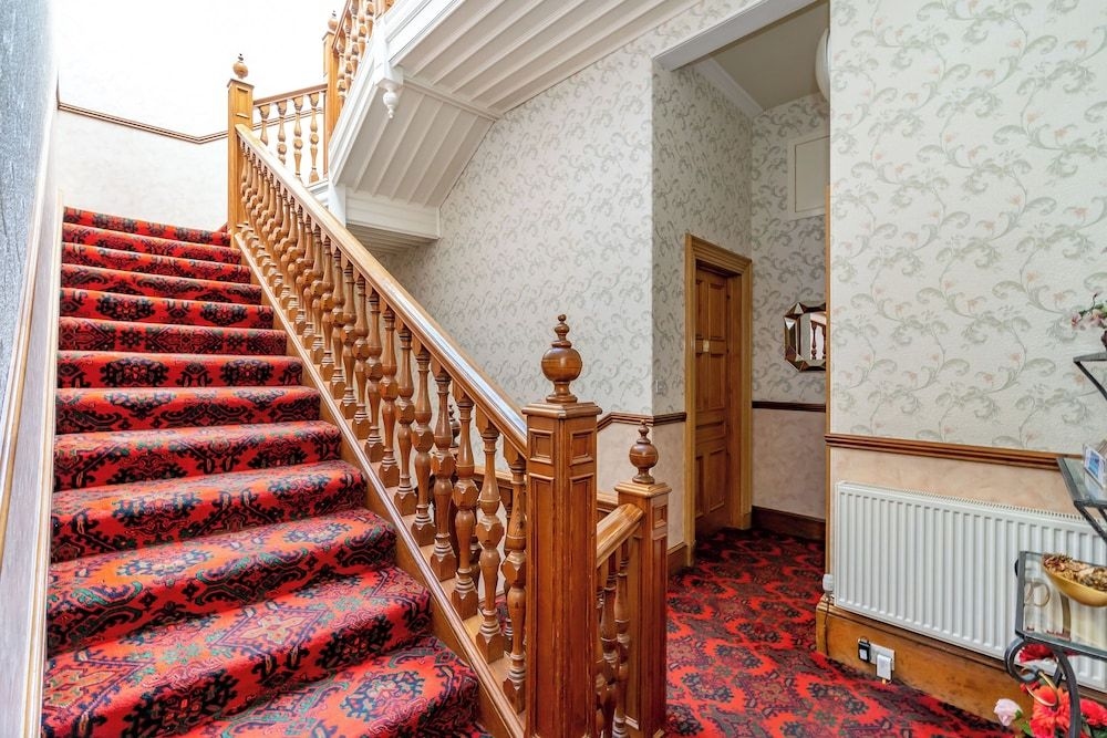 Gifford House4