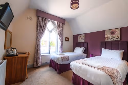 Twin Bedroom