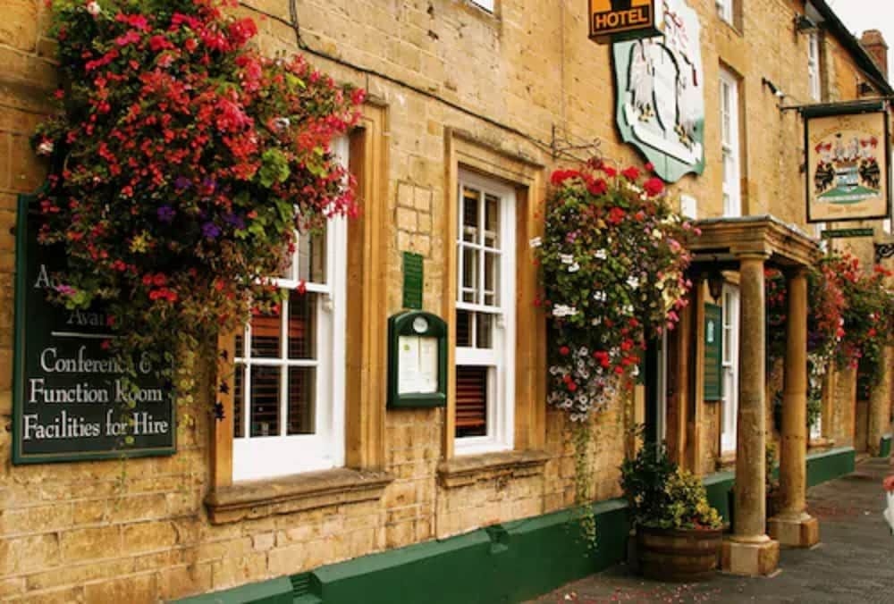 Redesdale Arms Hotel1