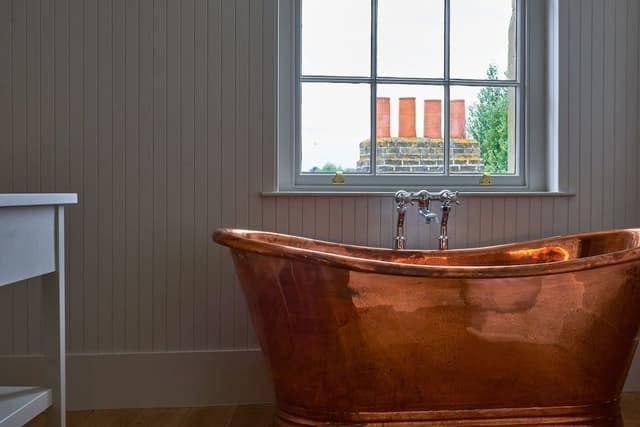 King Henry Suite