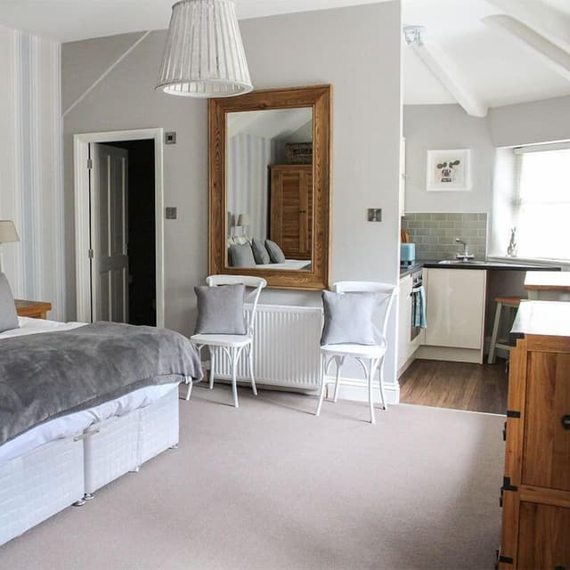 Family Suite (Falcon)