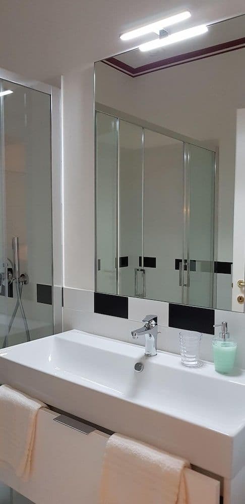 Comfort Double or Twin Room, Kitchenette