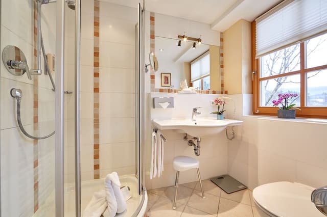 Double Room (North)