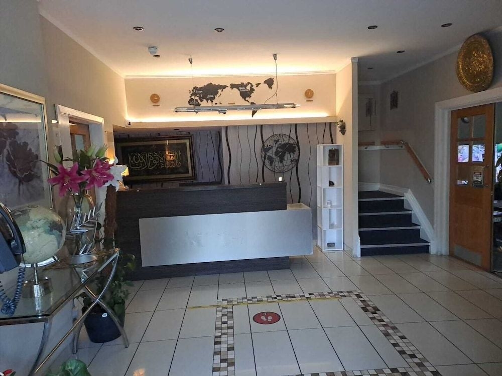 Park Crescent Hotel0