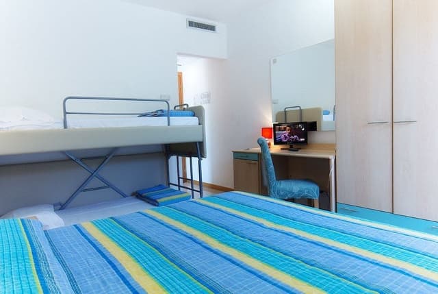 Family Room (Economy)