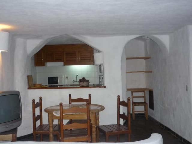 Apartment (2 Adults)