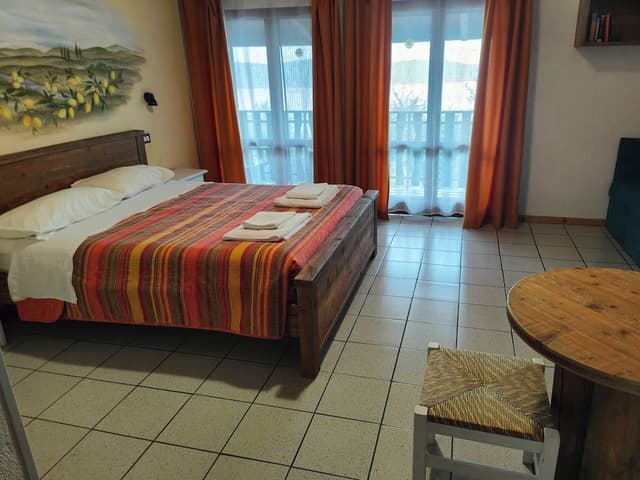 Classic Room, Lake View