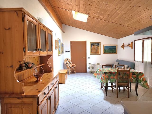 Classic Apartment, Hill View