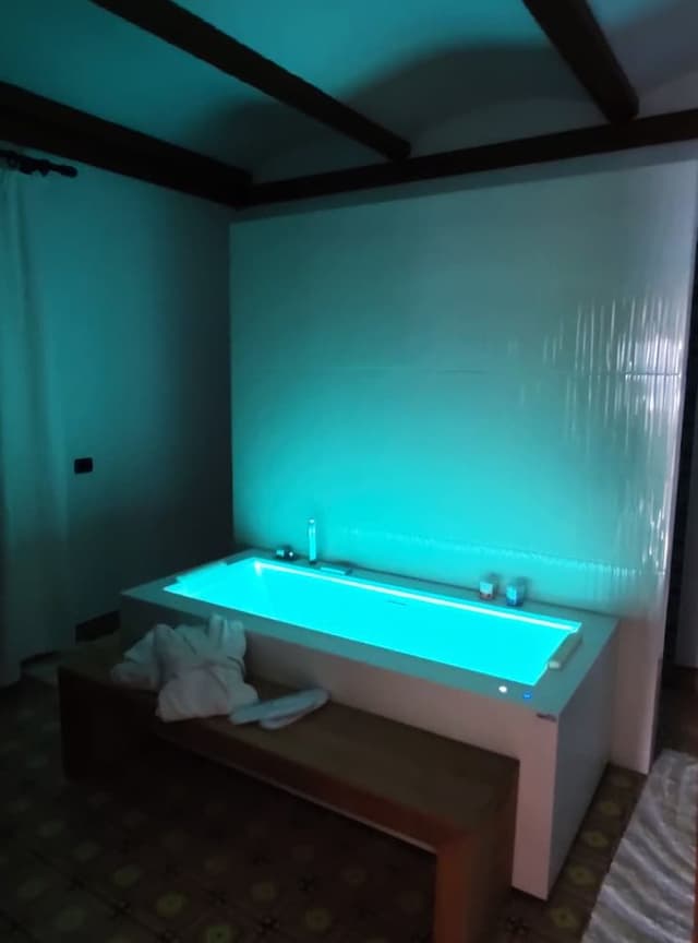Suite, Sea View