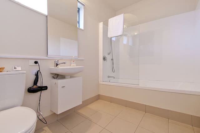 2 Bedroom Apartment with Balcony