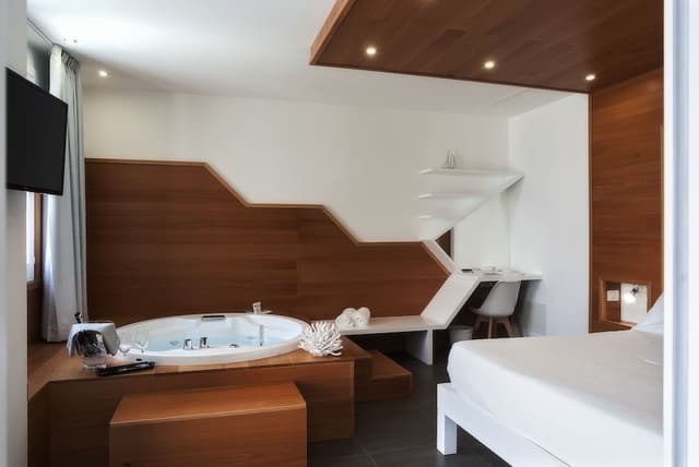 Deluxe Suite, Sea View