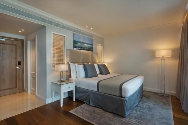 Junior Deluxe Room
