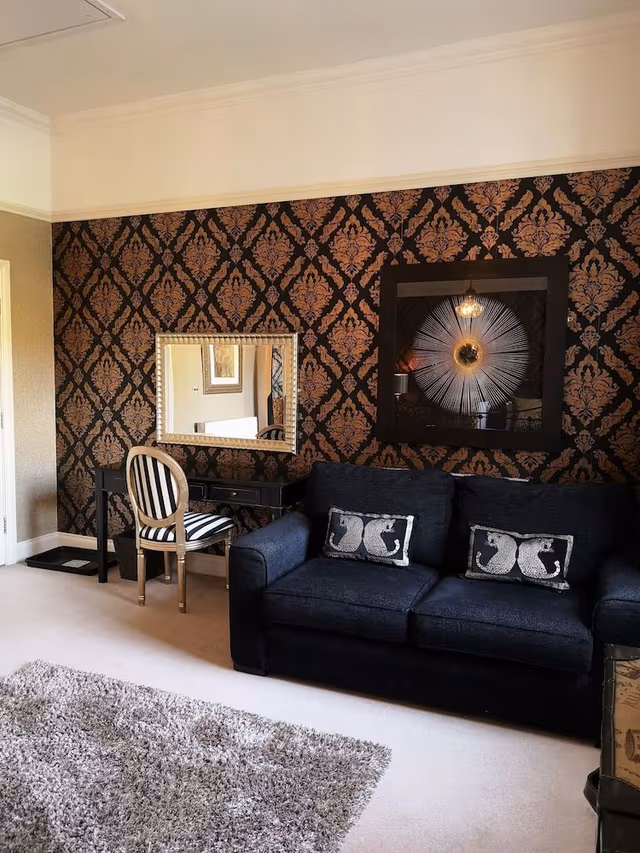 Deluxe Suite (Copper Beech Suite)