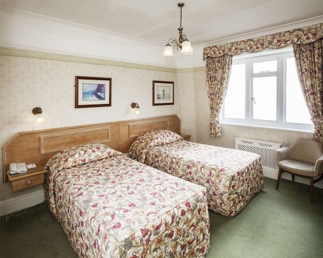 Classic Twin Room, 2 Twin Beds, Sea View