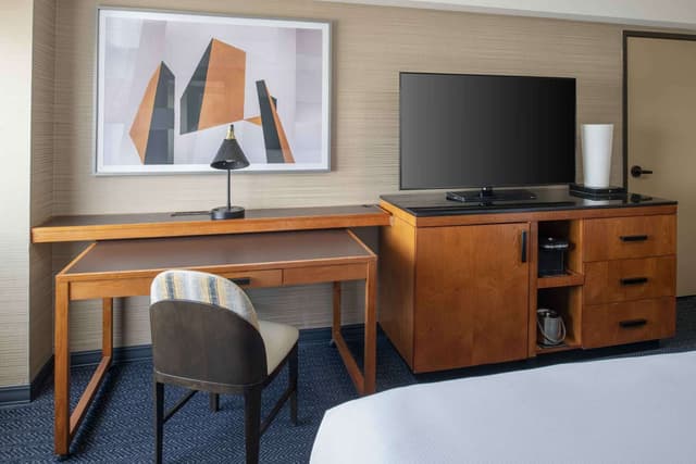 BAY VIEW 2 DOUBLE BEDS