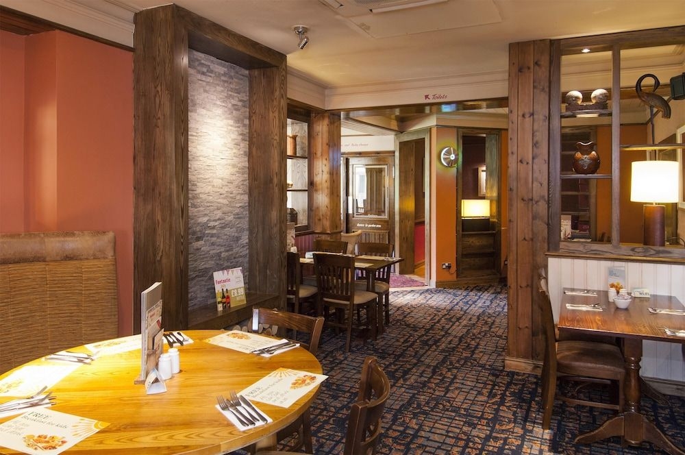 Premier Inn Bradford South4