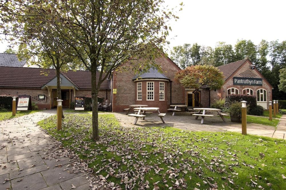 Premier Inn Bridgend (M4, J35) Premier Inn Bridgend (M4, J35)