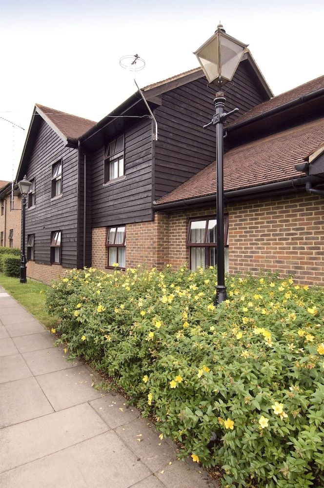 Premier Inn Sandhurst4