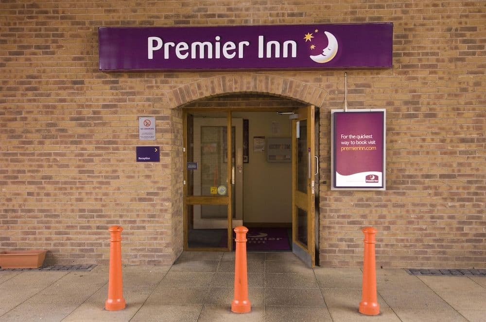 Premier Inn Sheffield/Barnsley (M1 Jct 36) Premier Inn Sheffield/Barnsley (M1 Jct 36)