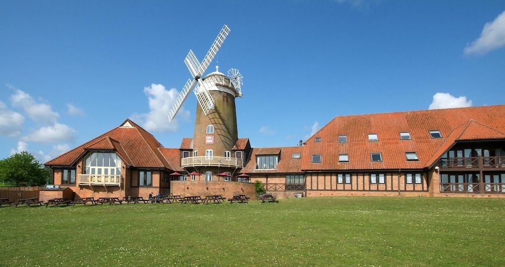 Premier Inn Milton Keynes South0