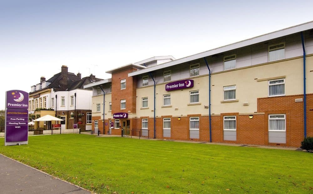 Premier Inn Manchester (Heaton Park) Premier Inn Manchester (Heaton Park)