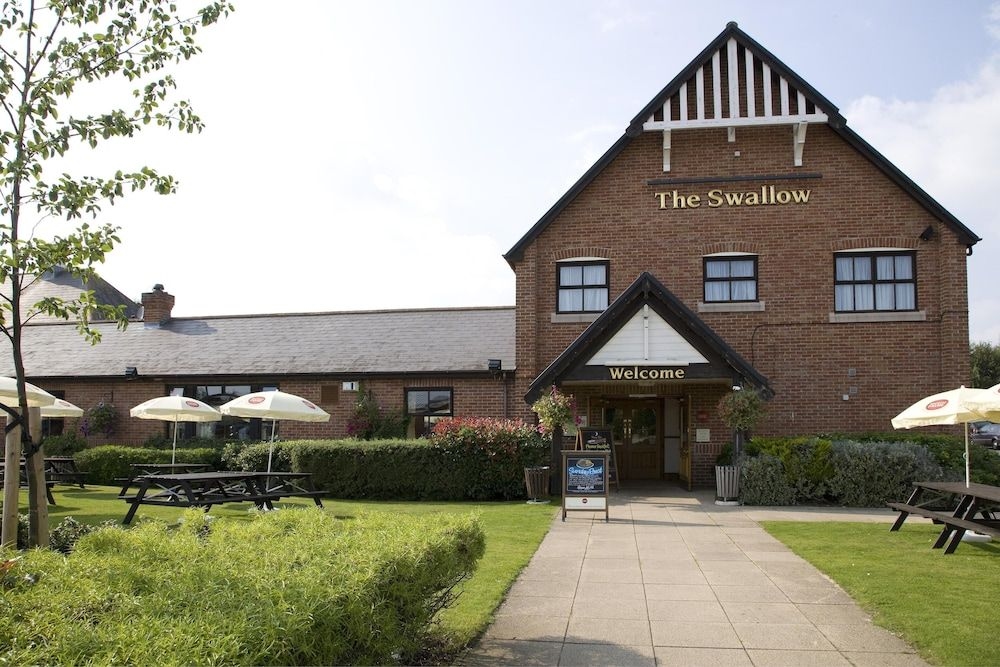 Premier Inn Ipswich South East0