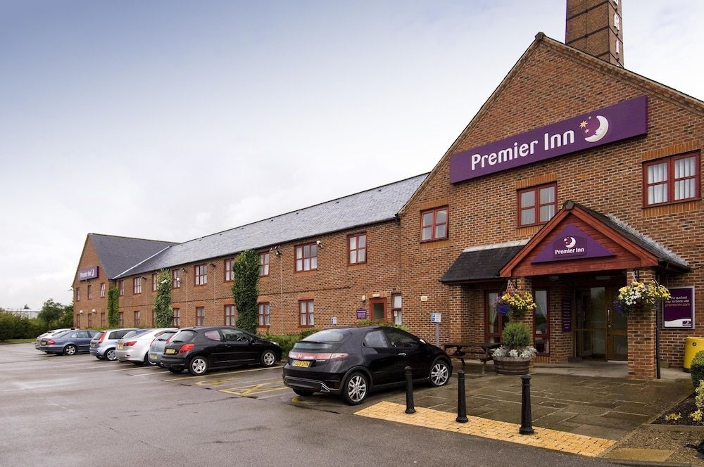 Premier Inn Leeds South (Birstall)4