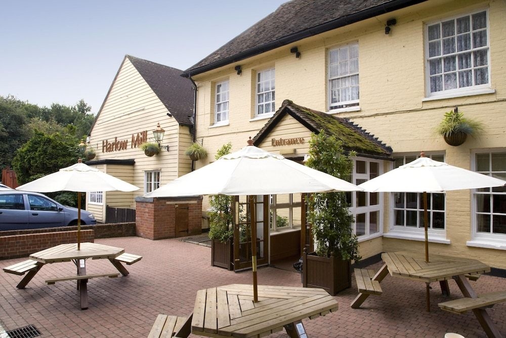 Premier Inn Harlow1