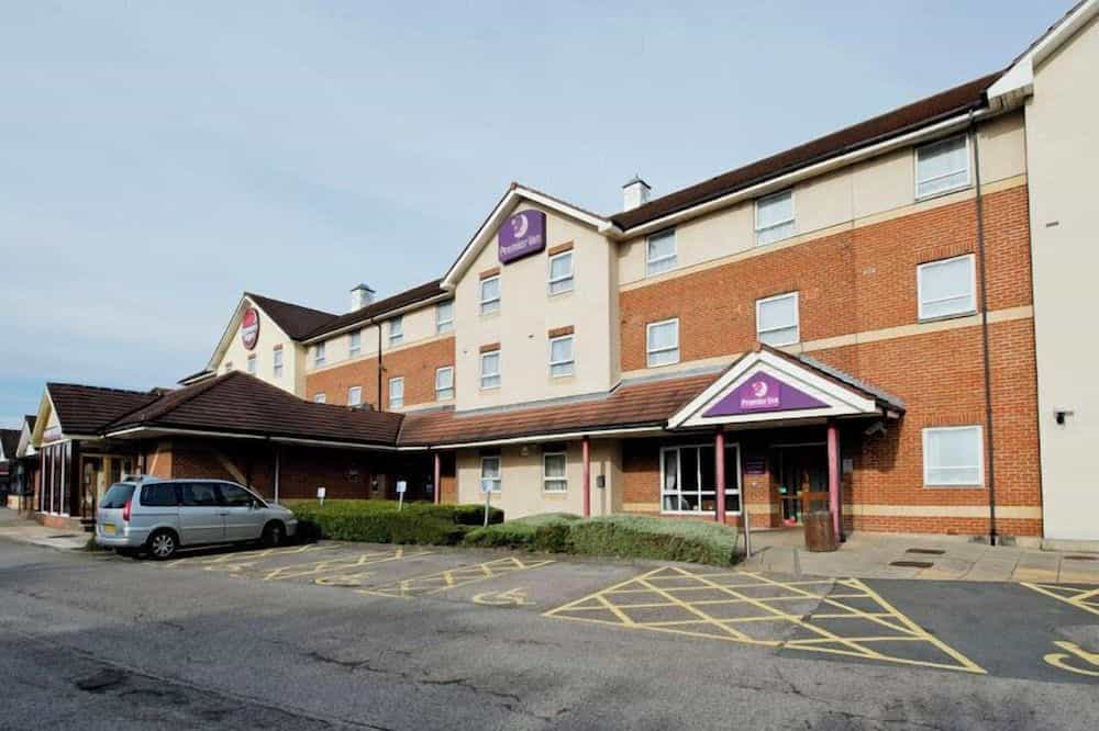 Premier Inn Newcastle (Metro Centre) Premier Inn Newcastle (Metro Centre)