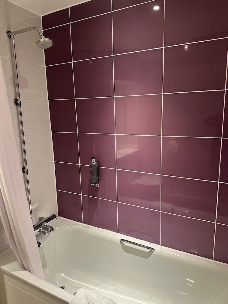 Premier Inn Wirral (Two Mills)4