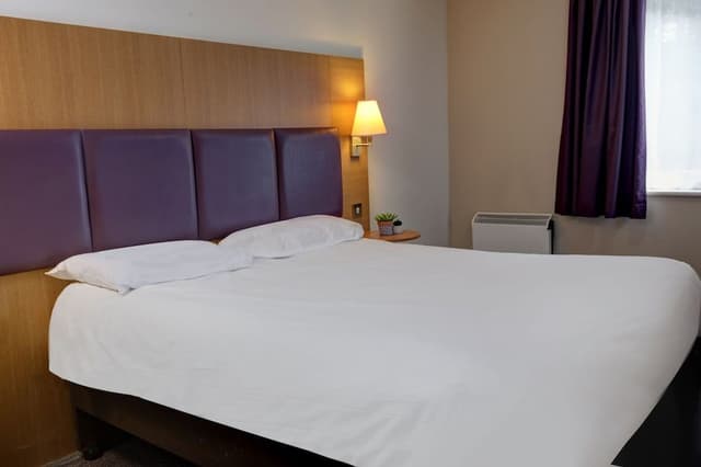 Standard Room, 1 Double Bed, Accessible, Bathtub