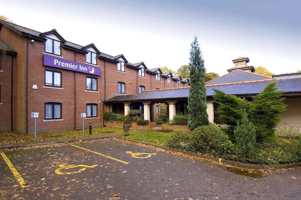 Premier Inn Manchester (Wilmslow) Premier Inn Manchester (Wilmslow)