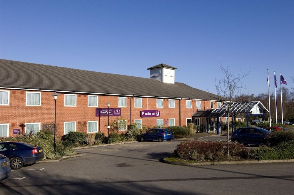 Premier Inn Pontypool2