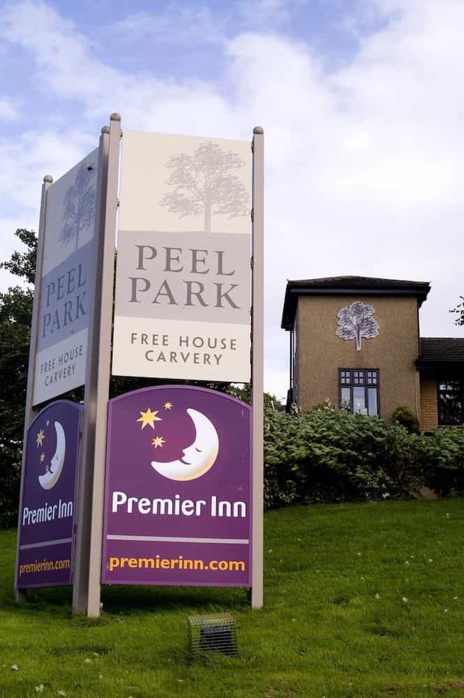 Premier Inn Glasgow East Kilbride (Peel Park) Premier Inn Glasgow East Kilbride (Peel Park)