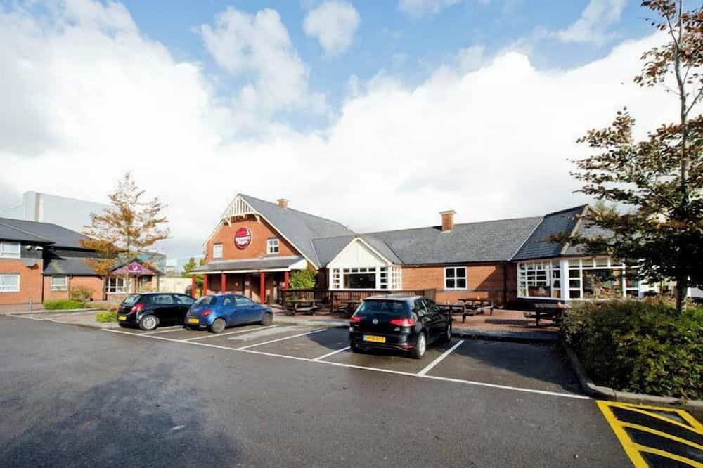 Premier Inn Swansea North Premier Inn Swansea North