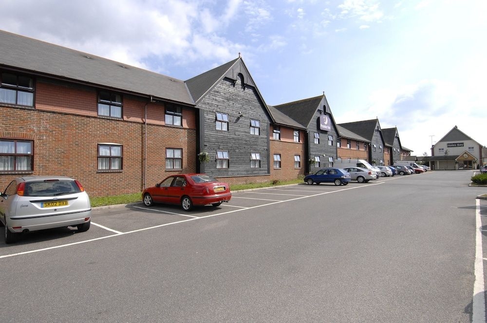 Premier Inn Poole Centre (Holes Bay)2